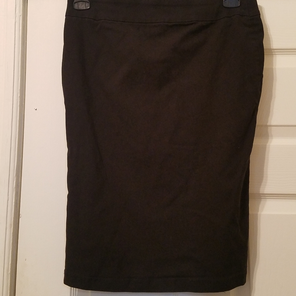 black pencil skirt